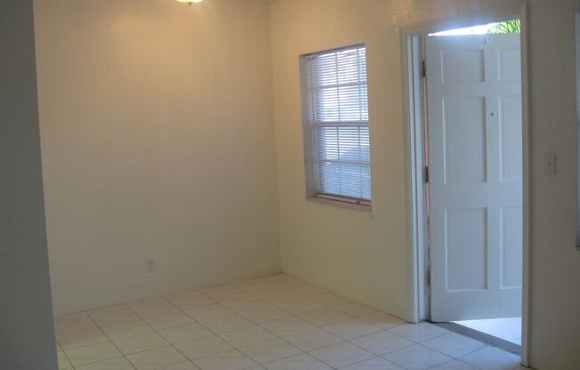 ROYAL PALM APARTMENTS