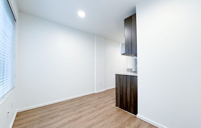 Studio, 1 bath, 186 sqft, $1,295, Unit 212