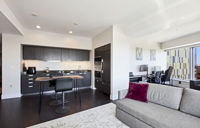 1 bed, 1.5 baths, 1,035 sqft, $5,500, Unit 22H