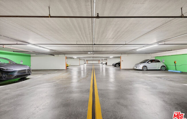 2 beds, 2 baths, 1,352 sqft, $4,895, Unit 1514