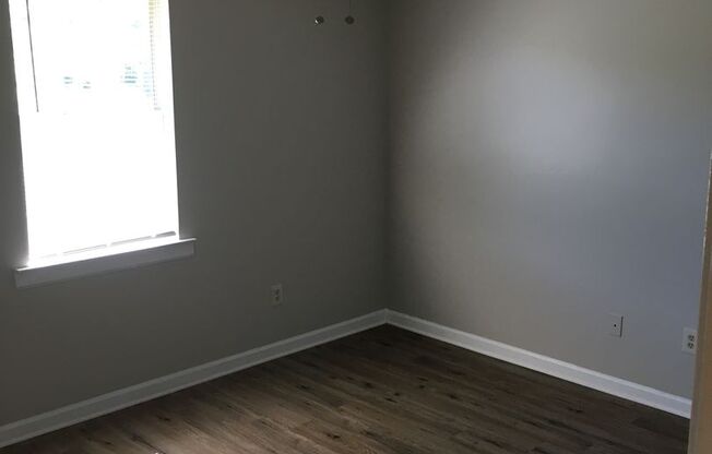 2 beds, 1 bath, $950