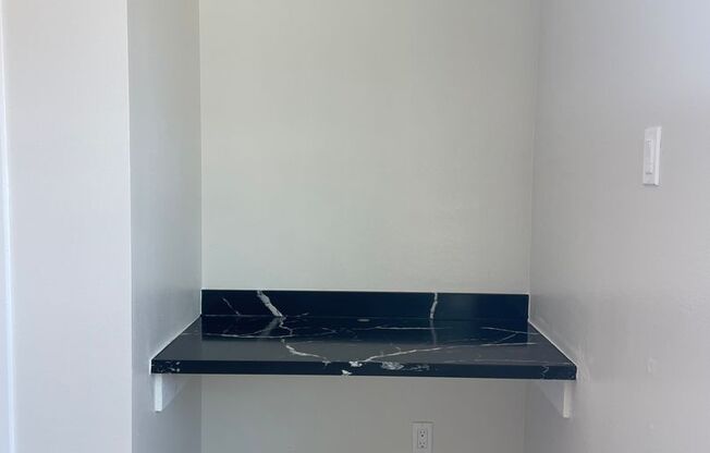 3 beds, 2 baths, 1,200 sqft, $2,599, Unit 1517-01