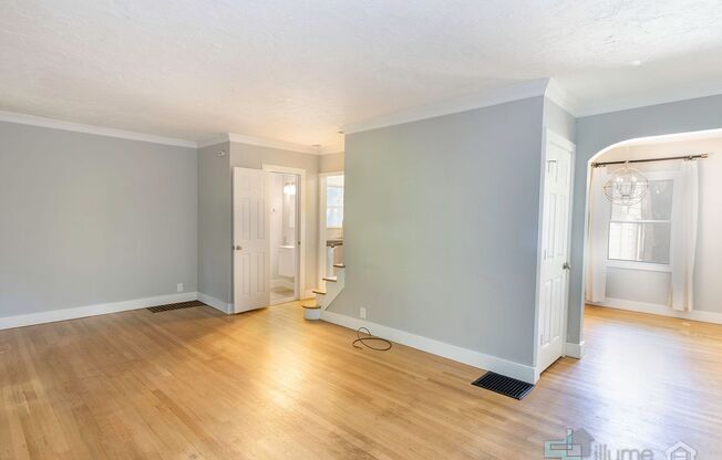 3 Bedroom... Sweet Story-Book Mid-Century Cape Cod!