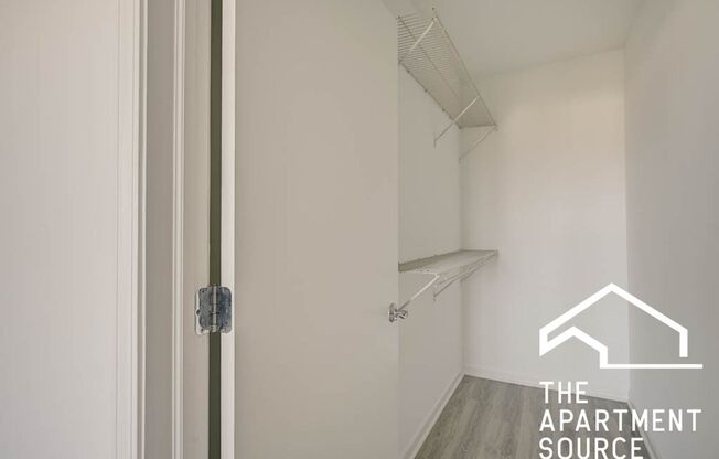 2 beds, 2 baths, $2,125, Unit 5B