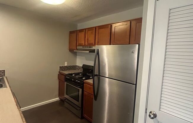 2 beds, 1.5 baths, 1,045 sqft, $1,750, Unit NHR-302