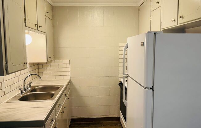 1 bed, 1 bath, 549 sqft, $550, Unit Unit 4