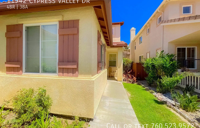 11942 CYPRESS VLY