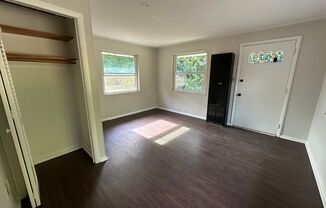 3 beds, 1 bath, $1,495