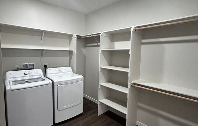 1 bed, 1.5 baths, 941 sqft, $1,795, Unit 222 - L1285 LOFT