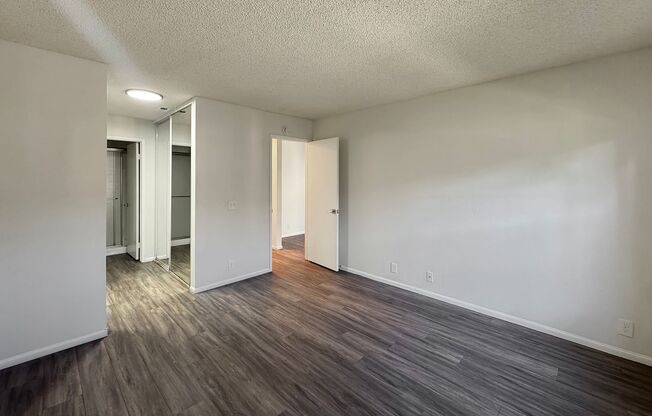 Dual Master 2B/2BA w/ Washer/Dryer, Reserved Parking, & Patio!