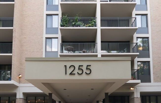 Studio, 1 bath, 440 sqft, $2,887, Unit 0631