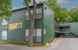 Duval Court