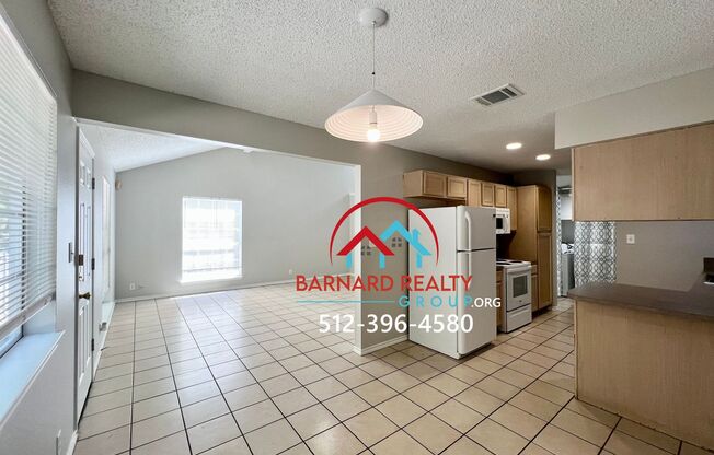 Available July 25: Spacious 3 Bedroom, 2.5 Bath Duplex with Garage