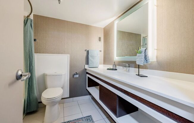 1 bed, 2 baths, 634 sqft, $961, Unit 205
