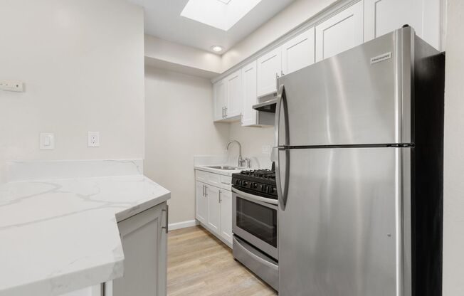 1 bed, 1 bath, 403 sqft, $2,545, Unit Unit 11