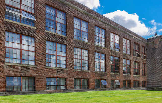 Exterior | Bigelow Commons
