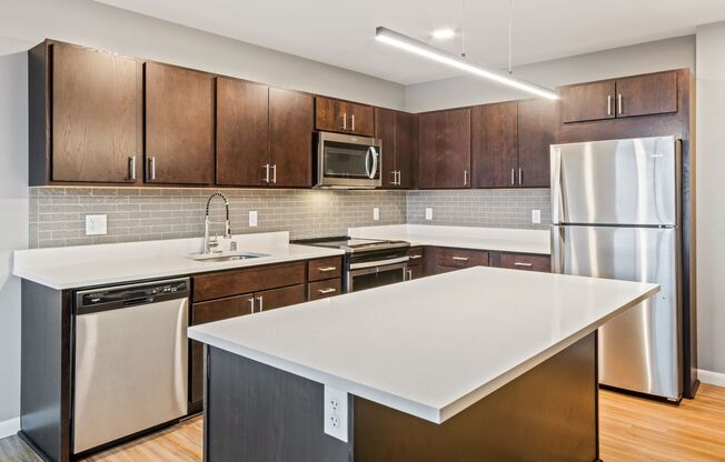 2 beds, 2 baths, 940 sqft, $2,055, Unit Unit 210