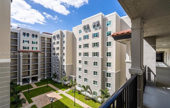 400 NW 112 AVE