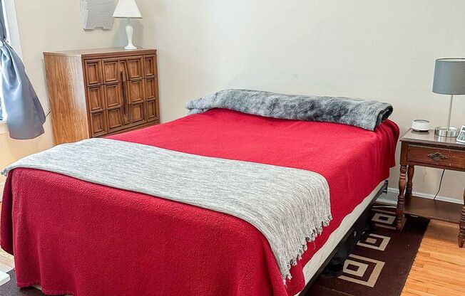 1 bed, 1 bath, 720 sqft, $1,975, Unit 1932-2