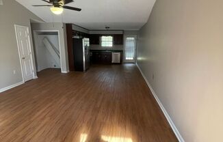 3 beds, 2 baths, $1,500, Unit A