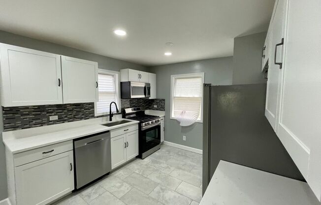 Newly Renovated 2-bed 2-bath - In Unit Laundry - West Pullman