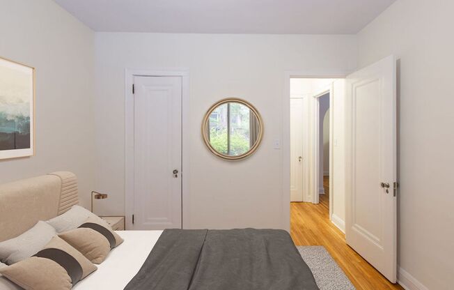 2 beds, 1 bath, 1,120 sqft, $1,320, Unit 15-A