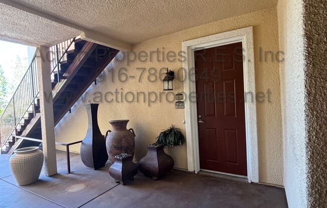East Roseville - Gated Phoenician - Great View - Clubhouse/Pool Patio - New Paint and New Floor!