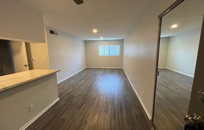 1 bed, 1 bath, 695 sqft, $1,698, Unit 303