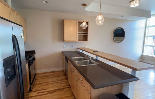 2BD/2.5BA Gorgeous Condo, Tennyson St Denver, CO! Available 9/1/25!