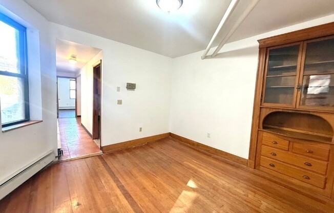 22 UNIVERSITY RD