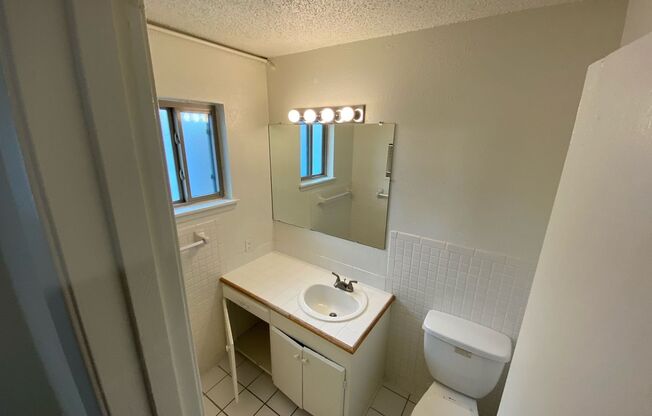 2 beds, 2 baths, 950 sqft, $1,575, Unit PEN-203
