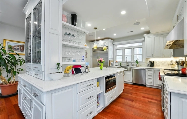 84 G ST