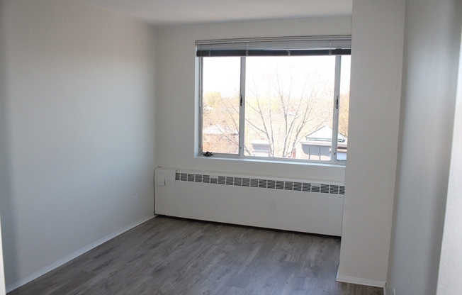 2 beds, 1 bath, 864 sqft, $3,600, Unit 815