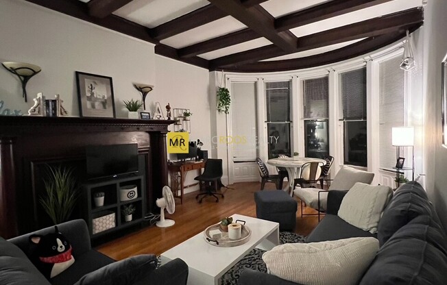 467 COMMONWEALTH AVE