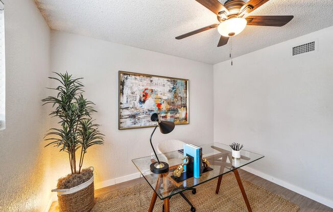 2 beds, 1.5 baths, 856 sqft, $1,599, Unit 1078