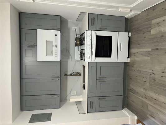 1 bed, 1 bath, 650 sqft, $2,350, Unit 1C