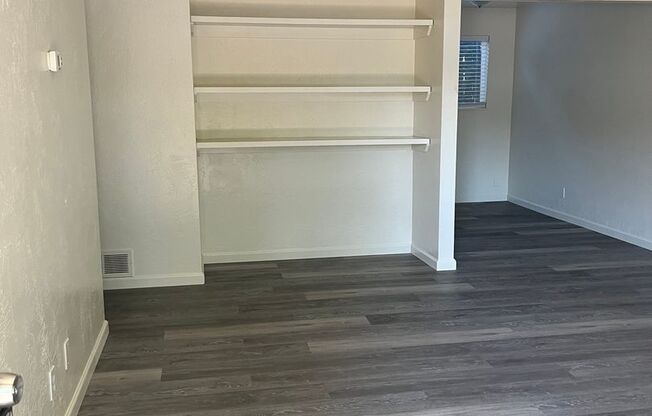 6508-2g - 725 Bennett Ave #1-12