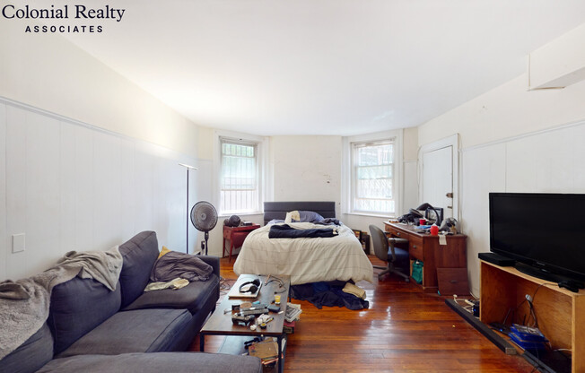 1067 BEACON ST