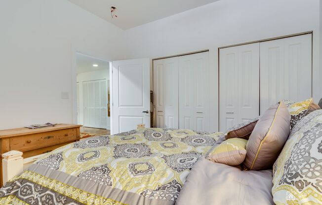 2 beds, 2 baths, $3,535, Unit 404