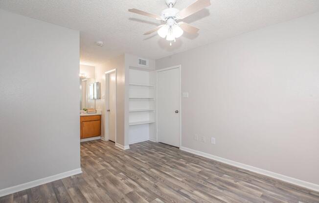 3 beds, 2 baths, 909 sqft, $1,339