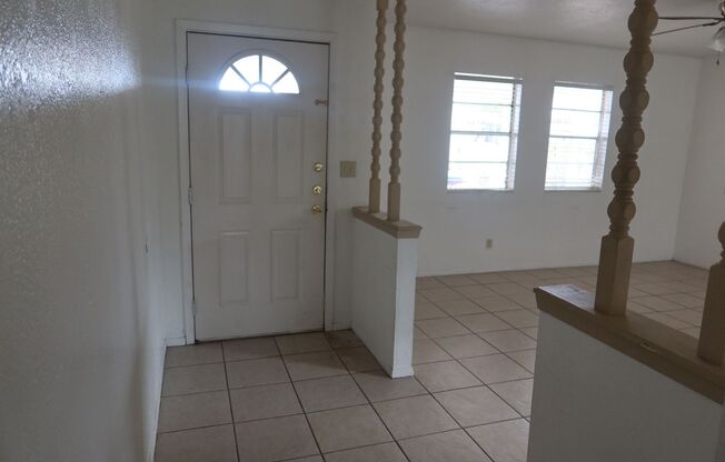 2 beds, 1 bath, $1,000