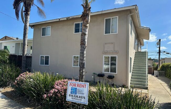 Available Now--3 bedroom 1 bath apartment walking distance to USD campus