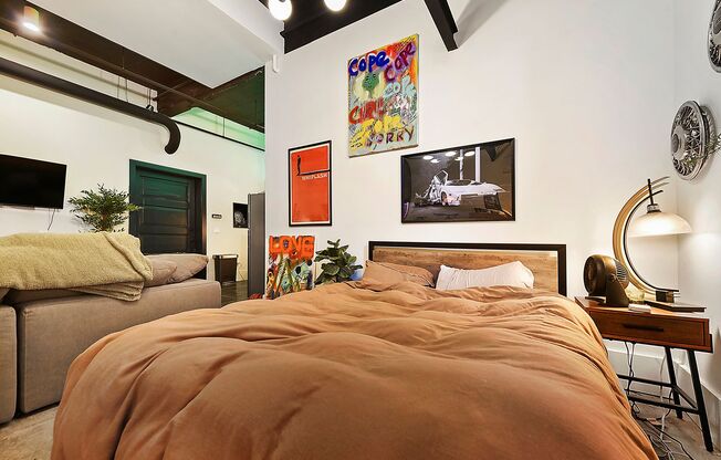 1 bed, 1 bath, 400 sqft, $1,350, Unit Schwab Industrial-001