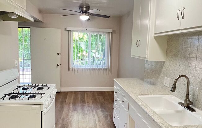 1 Bedroom 1 Bath Upstairs Apartment , Onsite Laundry-1 Parking Space Available
