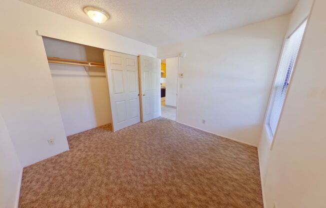 2 beds, 1 bath, $1,650, Unit 203