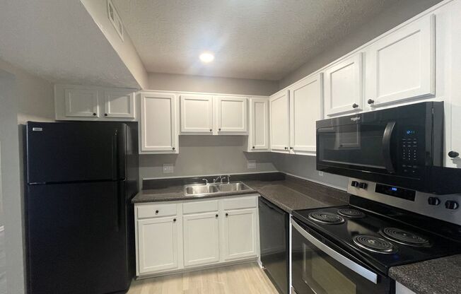 2 beds, 1 bath, $1,350