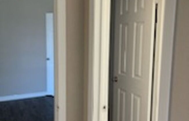 1 bed, 1 bath, 609 sqft, $1,155, Unit 104