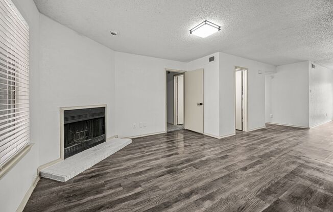 3 beds, 2 baths, 1,123 sqft, $1,600, Unit F-04