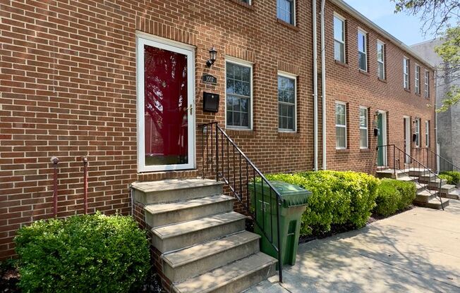 Charming 3Bed/1Bath Family Townhome in Oldtown Baltimore