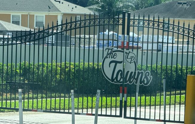 807 Chelsea Dr, Davenport, FL 33897 - 2 bedroom, 2.5 bath corner townhouse